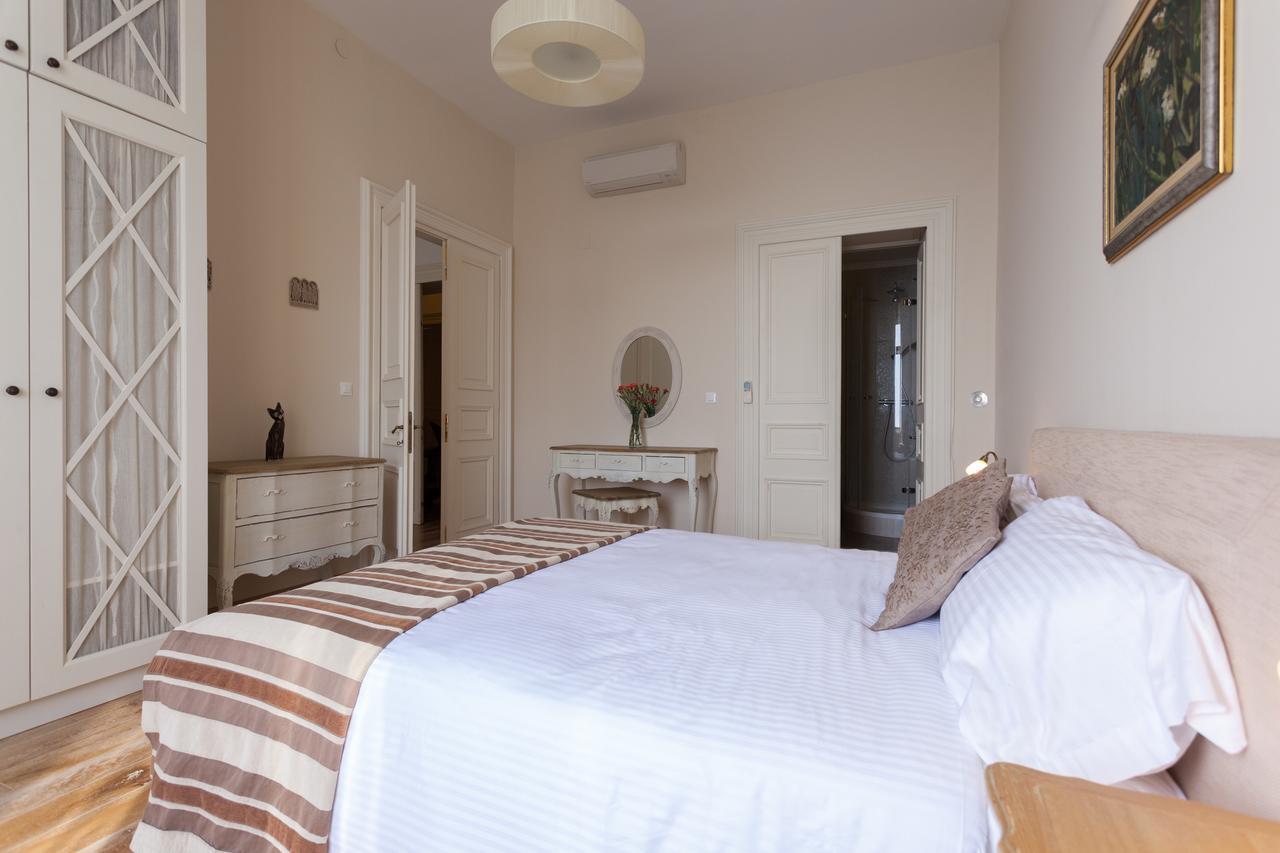 Luxury Beachfront Apartment Banje Dubrovnik Exterior photo