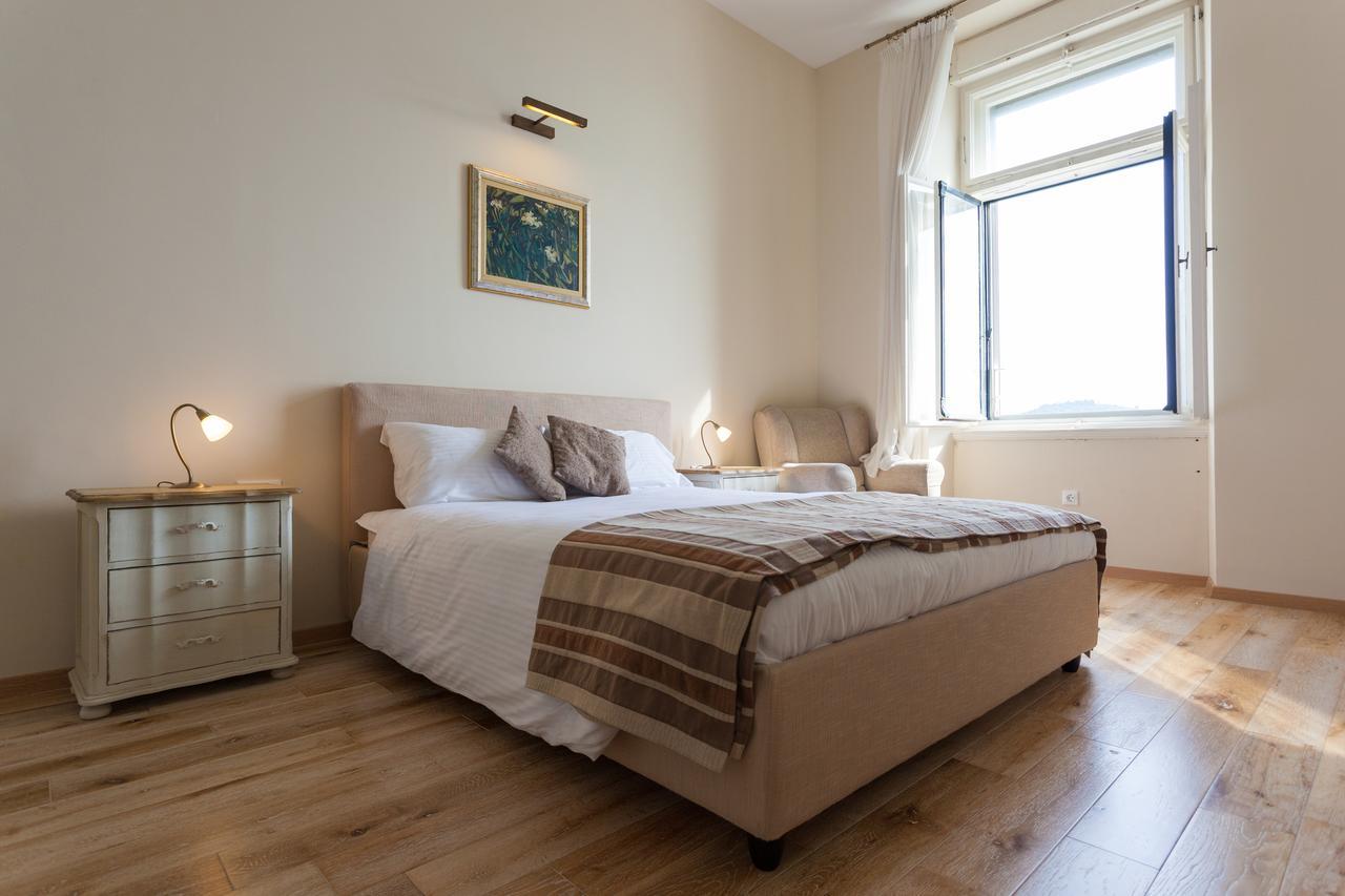 Luxury Beachfront Apartment Banje Dubrovnik Exterior photo